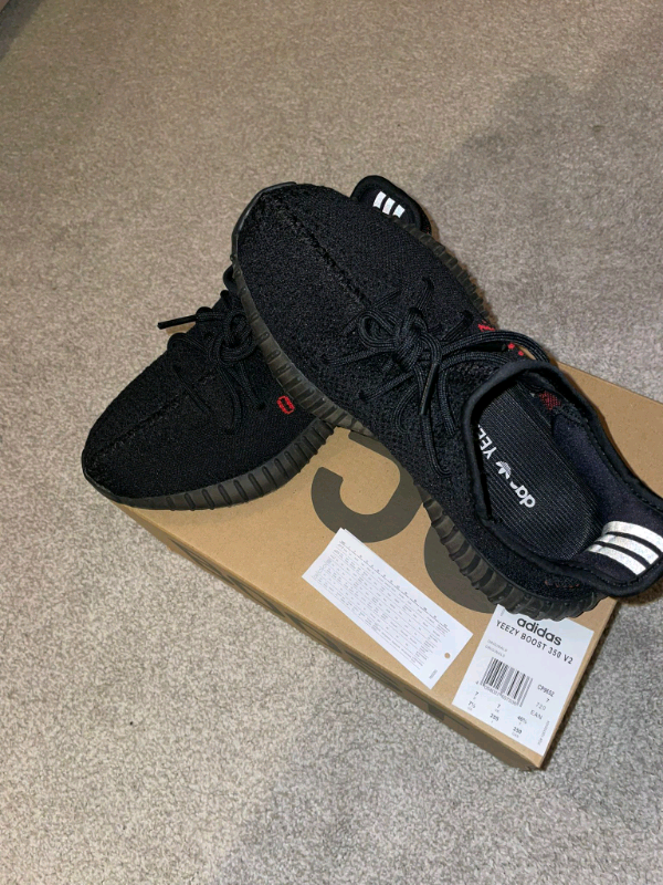 yeezy trainers gumtree